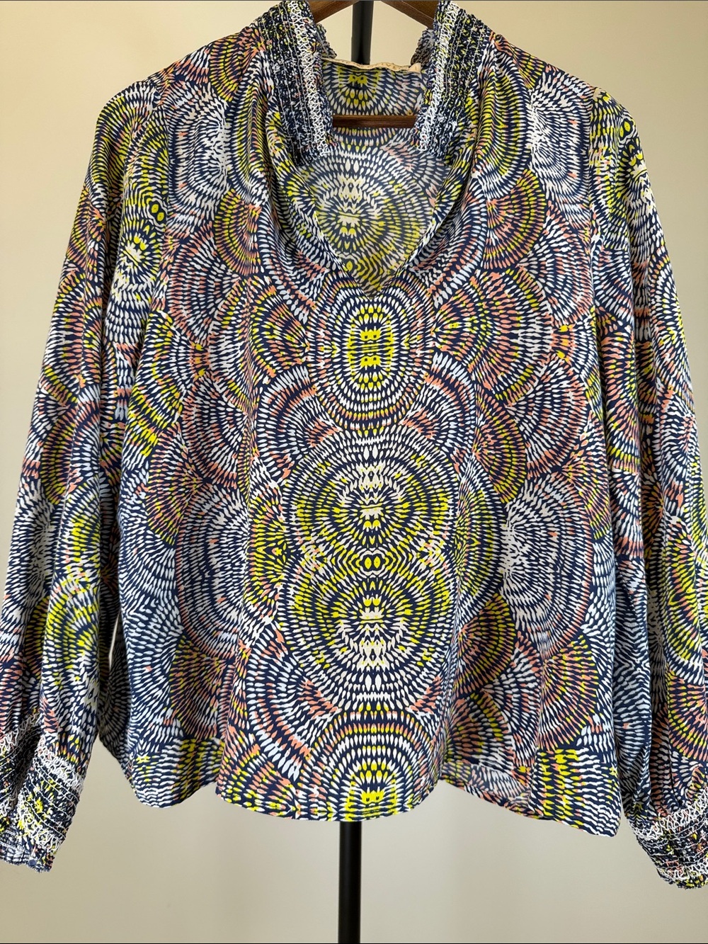 Marie Oliver Emilie Silk Blouse Mock Neck Smocked Abstract Kaleidoscope Size L - Picture 7 of 12